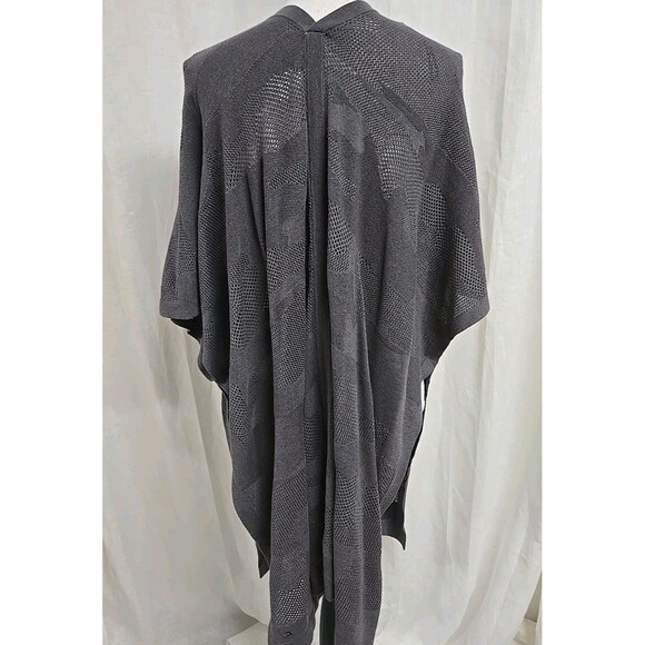 Lululemon Find Your Light Wrap Heathered Moonwalk Gray Purple Duster Women’s OS - Picture 5 of 7